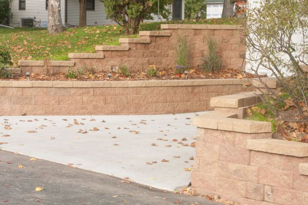 Retaining Walls Can Enliven Your Outdoor Living Spaces With Terraces And Planters - Retaining Wall Steep Driveway